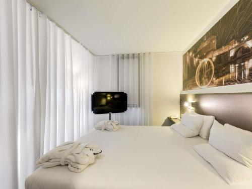 Suite Executive con sofá cama - 1 cama doble del hotel Novotel Suites Paris CDG Airport Villepinte. Foto 7