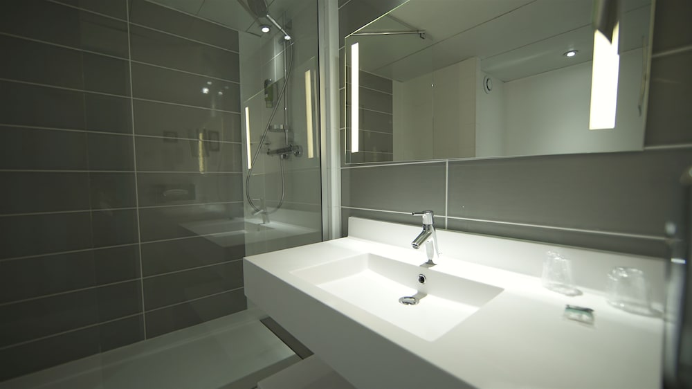 Habitación doble 2 Camas individuales del hotel Mercure Paris Roissy Charles de Gaulle. Foto 7