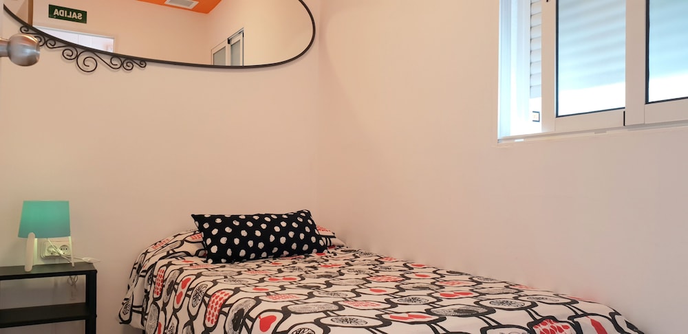Habitación individual básica, 1 cama individual del hotel Arc House Sevilla - Hostel. Foto 1