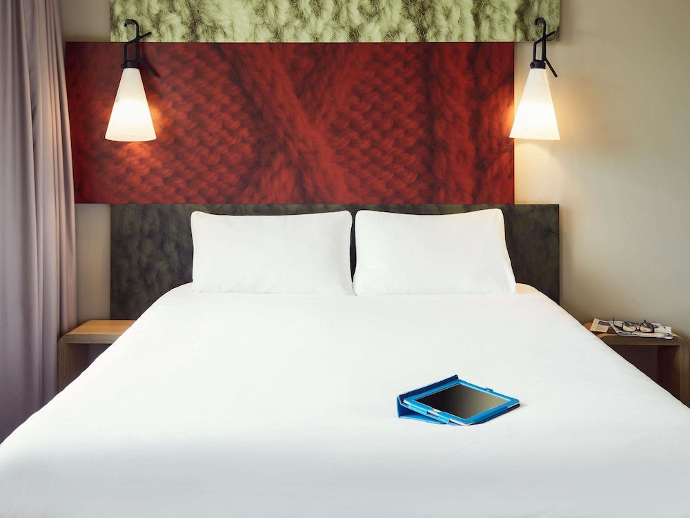 Habitación estándar doble, 1 cama doble del hotel Ibis Toulon La Seyne Sur Mer. Foto 9