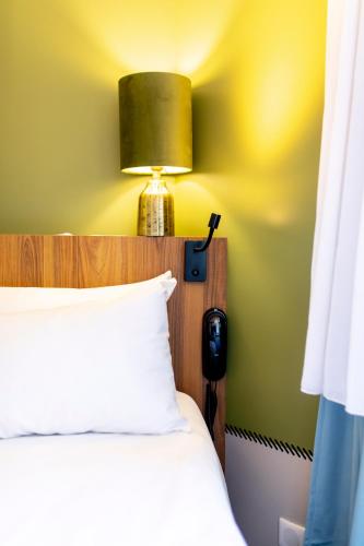 Habitación Estándar con 1 cama doble del hotel Ibis St Etienne Gare Chateaucreux. Foto 11