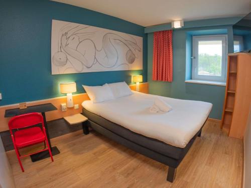 Habitación Estándar con 1 cama doble del hotel Ibis Antibes Sophia Antipolis. Foto 3