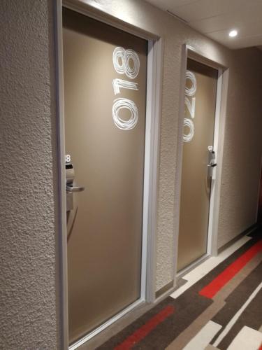 Oferta TRIBE: 2 habitaciones adyacentes del hotel Ibis Antibes Sophia Antipolis
