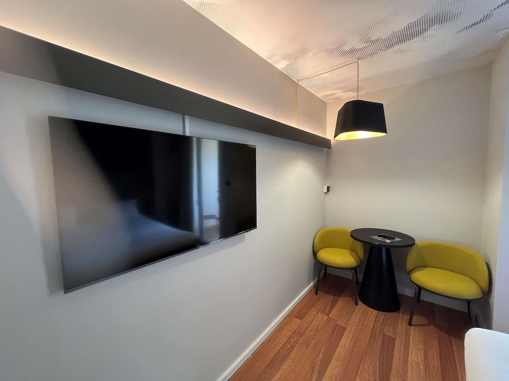 Habitación Estándar con 1 cama doble del hotel Ibis Sète Balaruc Les Bains Bien-être Et Spa. Foto 4