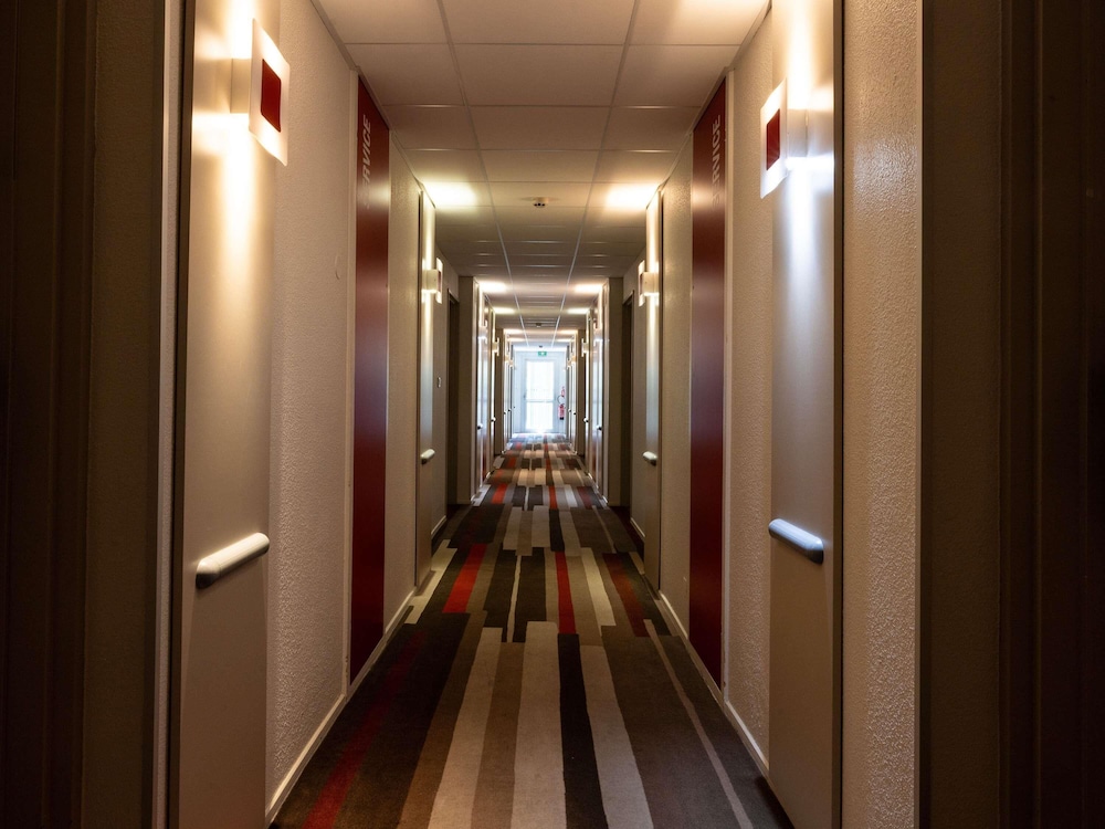 Habitación Estándar con 1 cama doble del hotel Ibis Sète Balaruc Les Bains Bien-être Et Spa. Foto 5