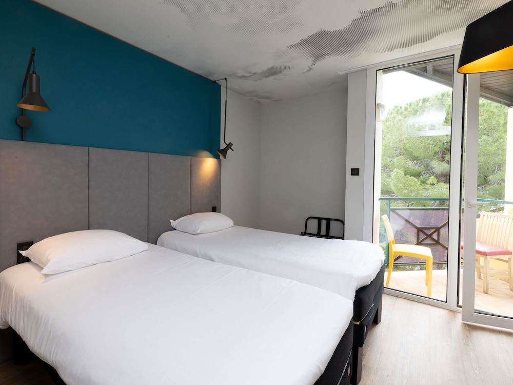Habitación estándar con 2 camas individuales del hotel Ibis Sète Balaruc Les Bains Bien-être Et Spa