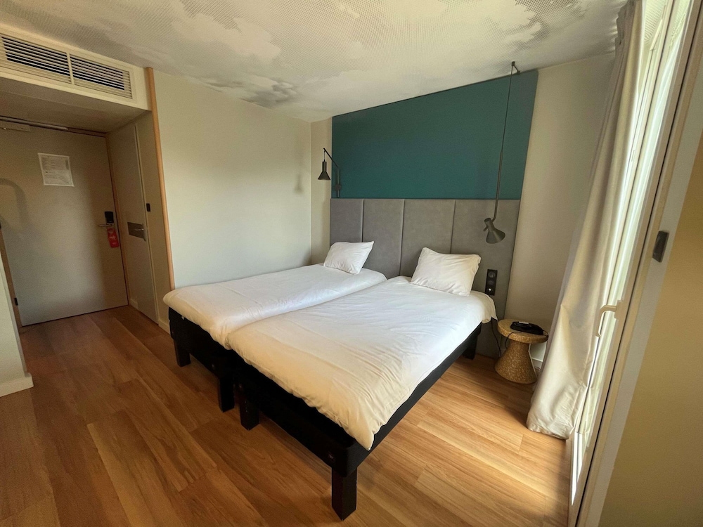 Habitación estándar con 2 camas individuales del hotel Ibis Sète Balaruc Les Bains Bien-être Et Spa. Foto 4