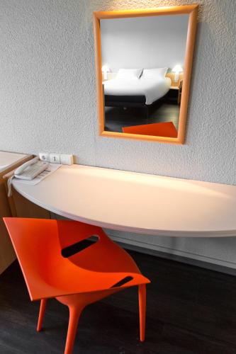 Habitación Doble Estándar del hotel Ibis Saint Dizier. Foto 5