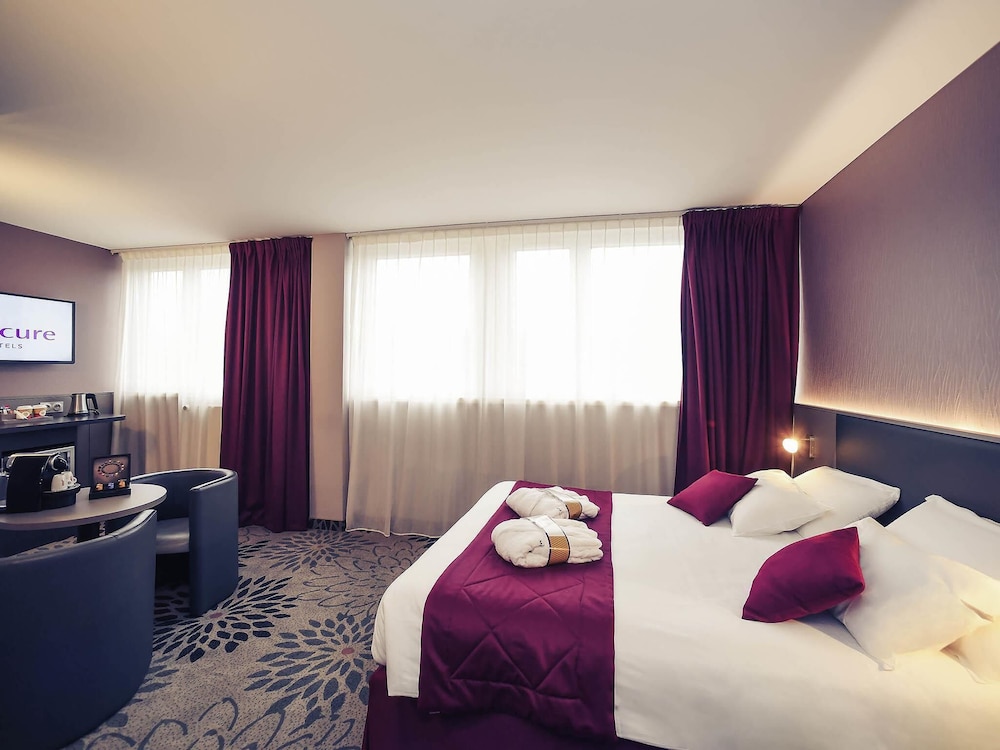Habitación Privilege - Una cama doble del hotel Mercure Saint Lo Centre