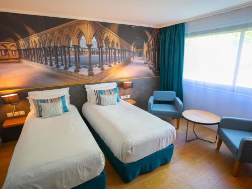 Habitación Doble Estándar - 2 camas del hotel Mercure Mont Saint Michel. Foto 3