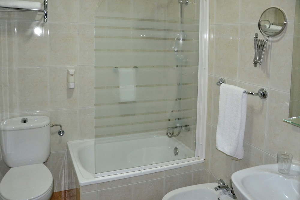 Habitación Individual Básica del hotel Las Estrellas. Foto 3