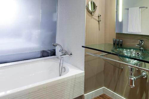 Habitación Doble Deluxe - 1 o 2 camas del hotel Oca Vila de Allariz. Foto 5