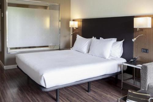 Habitación doble con 1 o 2 camas Deluxe con cama supletoria del hotel Oca Vila de Allariz