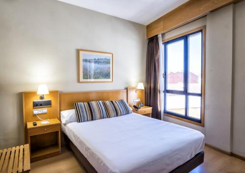 Habitación Doble Económica - 1 o 2 camas del hotel Alda Castelao. Foto 6