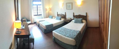 Habitación Doble con Cama supletoria del hotel Pazo o Rial. Foto 5