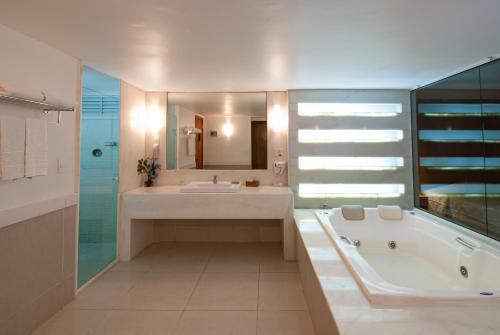 Suite Superior del hotel Atlantico Copacabana. Foto 6