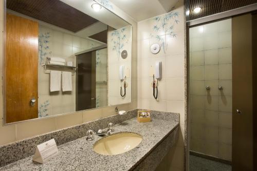 Habitación Doble Estándar - 2 camas del hotel Atlantico Copacabana