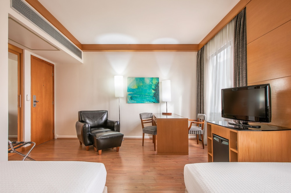 Habitación estándar con 2 camas individuales del hotel São Paulo Tatuapé Affiliated By Meliá. Foto 2
