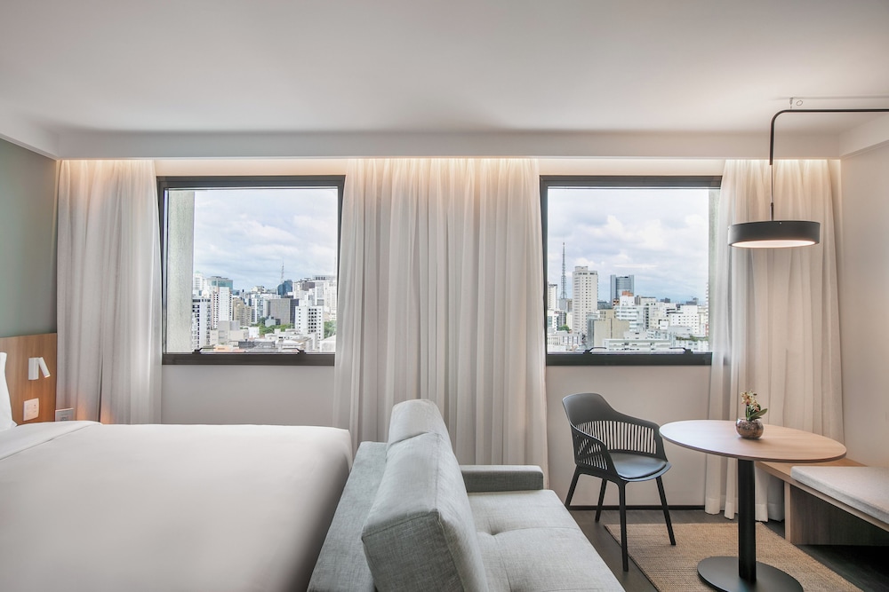 The Studio Queen del hotel INNSiDE by Meliá São Paulo Higienópolis. Foto 2