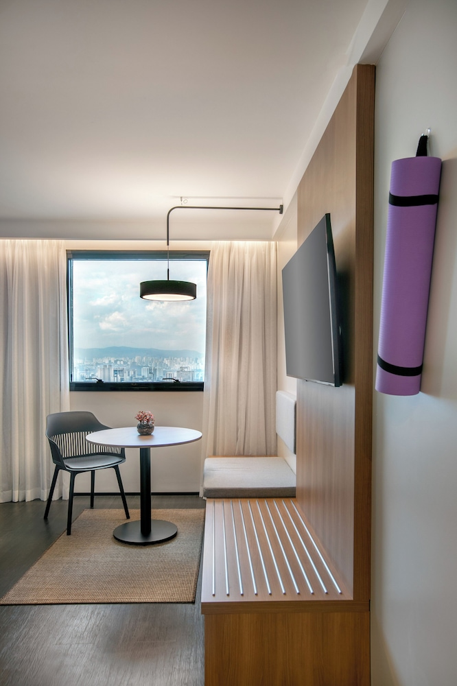 The Studio Queen del hotel INNSiDE by Meliá São Paulo Higienópolis. Foto 8