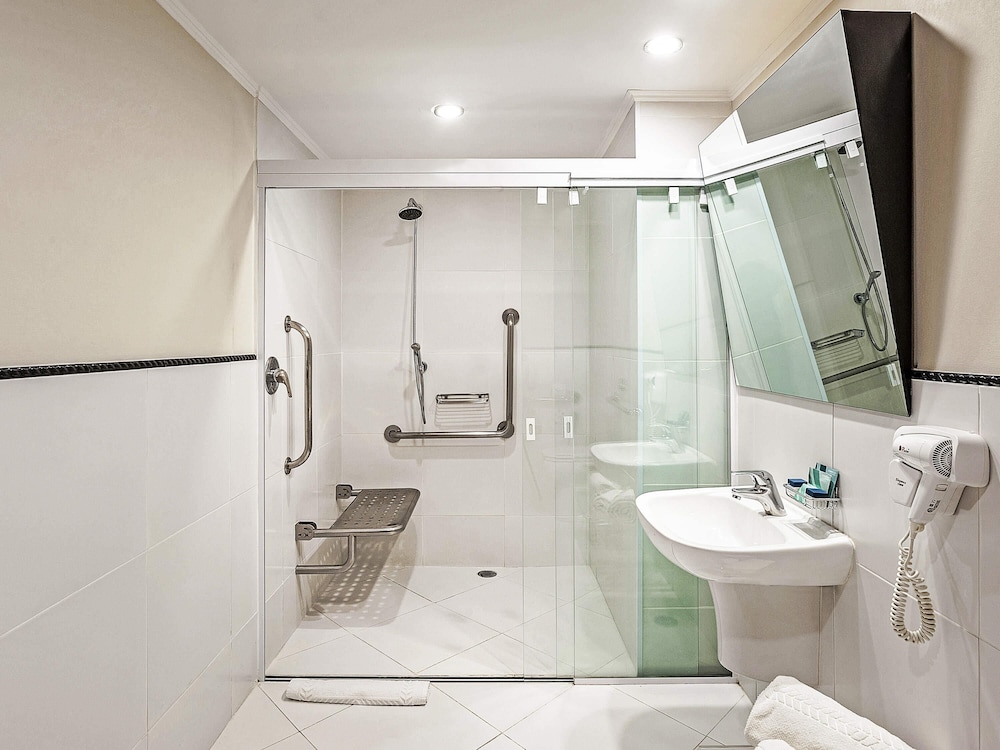 Habitación Superior adaptada con 1 cama doble del hotel Novotel Sp Jardins. Foto 2