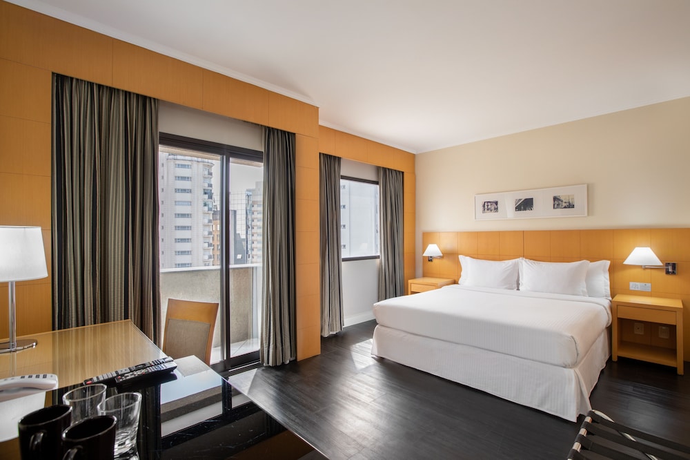 The INNSiDE Queen Room con balcón del hotel Innside São Paulo Itaim