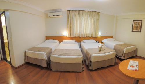 Habitación cuádruple del hotel Del Rey Quality. Foto 3