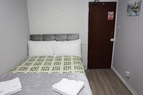 Habitación Doble Estándar del hotel Elstree Inn. Foto 1