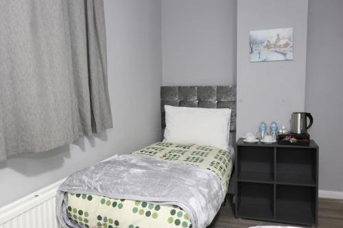 Habitación Individual con baño compartido del hotel Elstree Inn