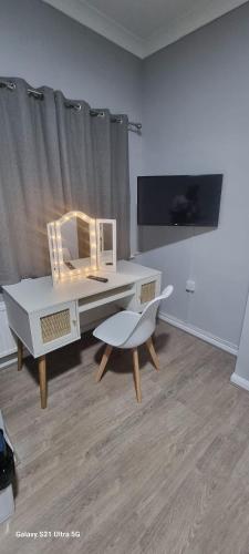 Habitación Triple Deluxe del hotel Elstree Inn. Foto 6