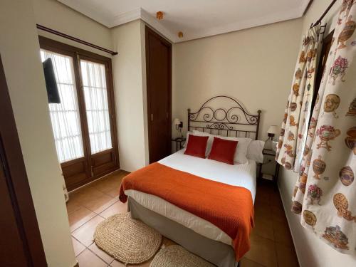 Habitación Doble Pequeña del hotel La Casa Del Maestro. Foto 5