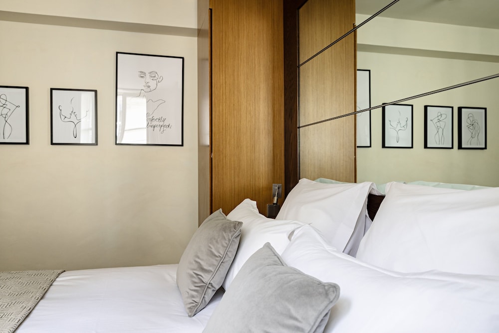 Habitación estándar del hotel Holiday Inn Paris Palais De L'elyse, An Ihg Hotel