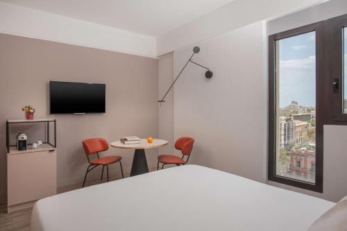 Habitación Doble con vistas panorámicas - 1 o 2 camas del hotel Nh Catania Centro. Foto 2