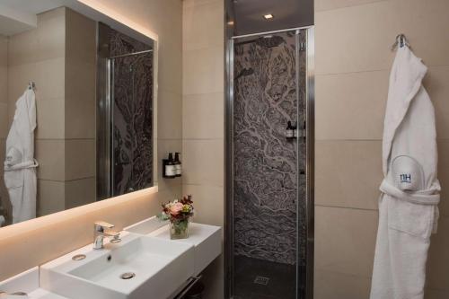 Habitación Doble Superior - 1 o 2 camas del hotel Nh Catania Centro. Foto 1