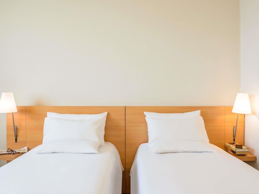 Habitación Standard con 2 camas individuales del hotel Novotel Torino Corso Giulio Cesare