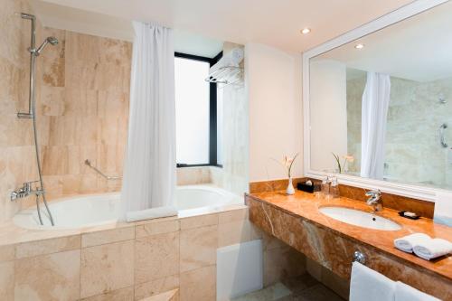 Suite Junior Executive The Level del hotel Melia Lima
