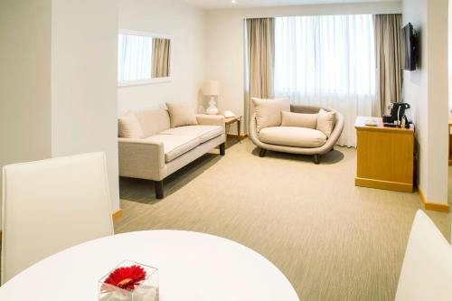 Suite Junior del hotel Melia Lima. Foto 1