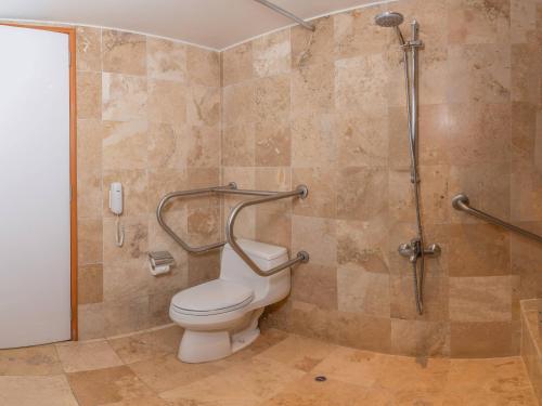 Habitación adaptada para personas de movilidad reducida del hotel Melia Lima. Foto 1