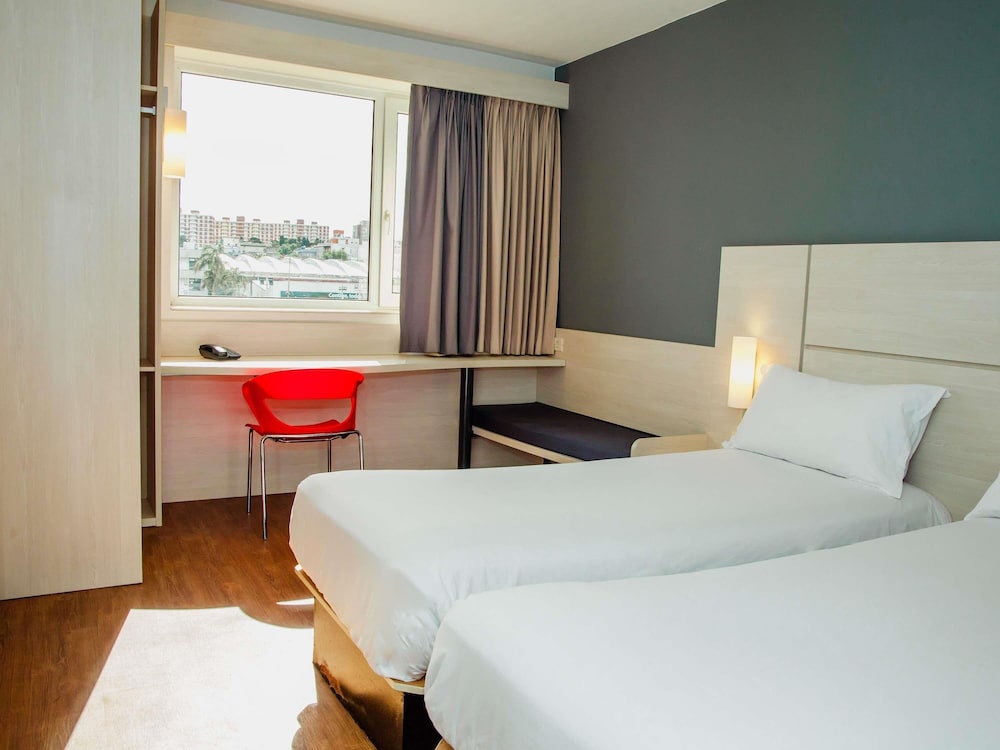 Habitación estándar, 2 camas individuales del hotel Ibis Montevideo Rambla