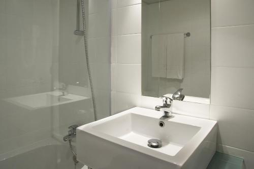 Habitación Doble - 1 o 2 camas del hotel Cliphotel. Foto 5