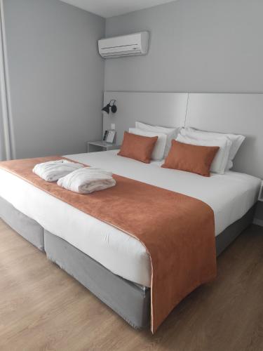 Habitación Doble Superior con balcón del hotel Cliphotel. Foto 12