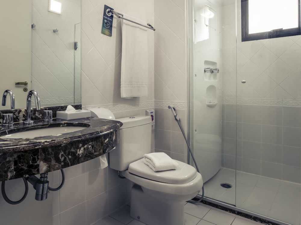 Habitación estándar, 1 cama doble del hotel Mercure Sao Paulo Pinheiros. Foto 9