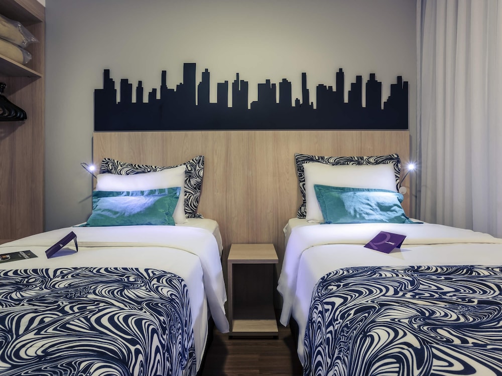 Habitación estándar con 2 camas individuales del hotel Mercure Sao Paulo Pinheiros. Foto 1