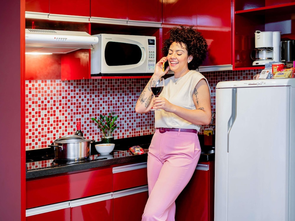 Apartamento familiar con 2 dormitorios y cocina equipada en la torre 2 del hotel Mercure Sao Paulo Moema Times Square. Foto 10