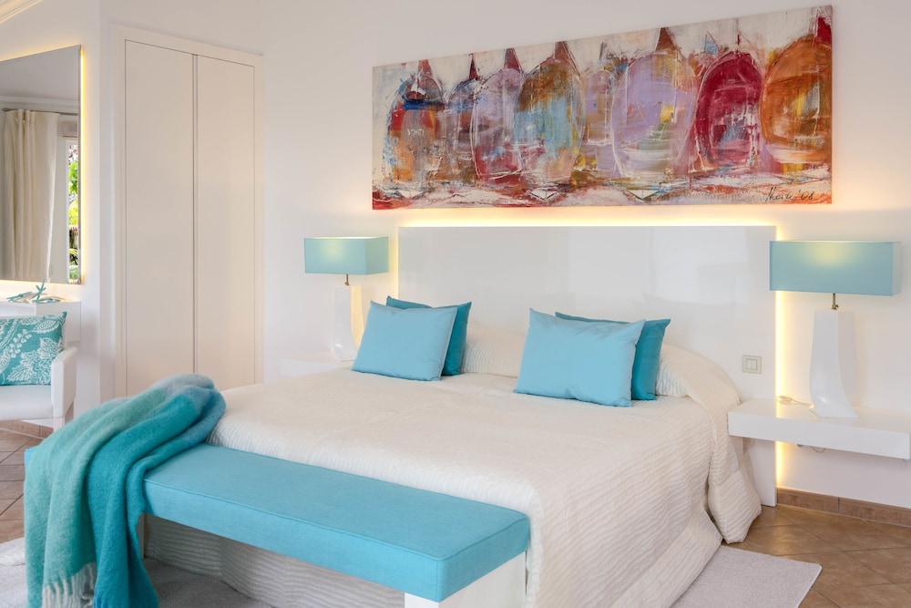 Suite de diseño del hotel Jardin de la Paz. Foto 1