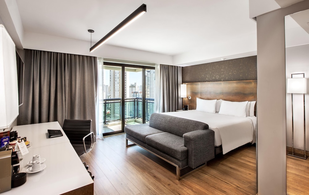 Grand Premium with Balcony del hotel Melia Ibirapuera. Foto 4