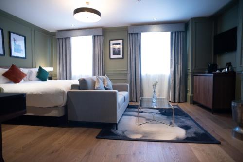 Habitación Superior con cama extragrande del hotel Counting House. Foto 3