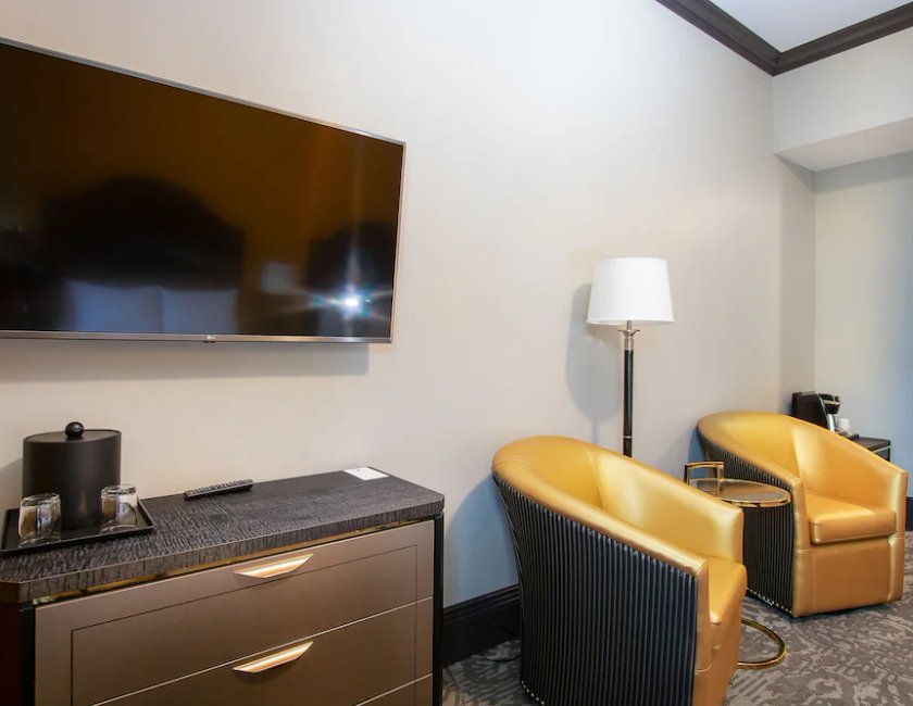 Habitación Estándar (2 camas dobles) del hotel Clarendon. Foto 5