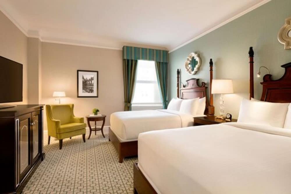 Habitación doble, 2 camas dobles (Fairmont Room) del hotel Fairmont Chateau Laurier. Foto 3