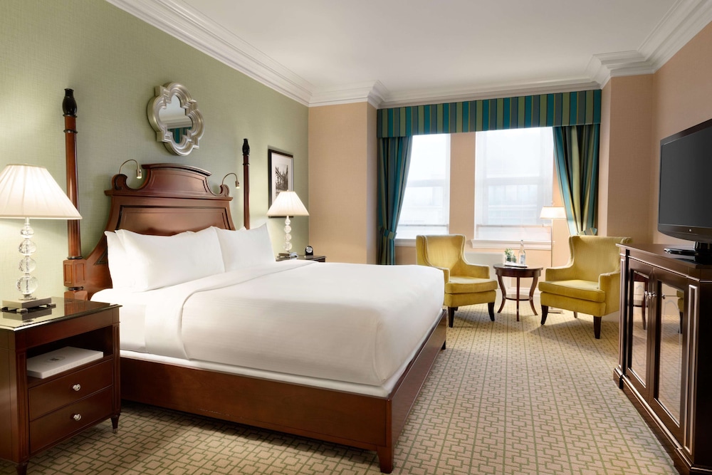 Fairmont, Habitación, 1 cama de matrimonio grande del hotel Fairmont Chateau Laurier